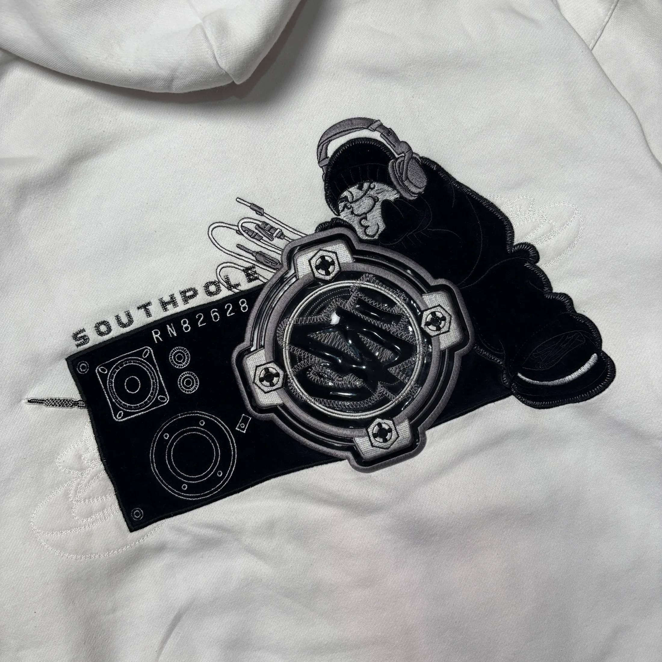 RARE SOUTHPOLE BBOY WHITE ZIPPER HOODIE detail view